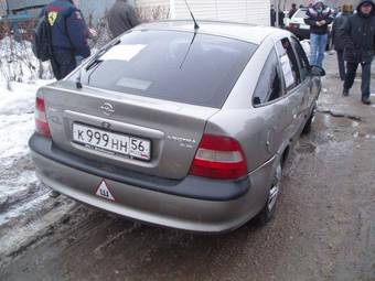 1996 Opel Vectra Pictures