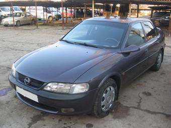 1996 Opel Vectra Pictures