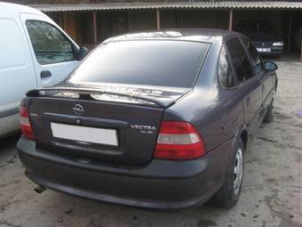 1996 Opel Vectra Photos