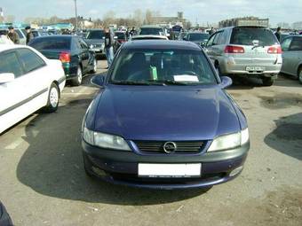 1996 Opel Vectra Pictures