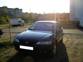 1996 Opel Vectra Photos