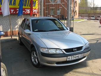 1996 Opel Vectra Photos