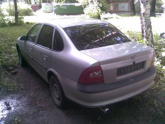 1996 Opel Vectra Pictures