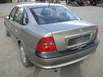 1996 Opel Vectra Photos