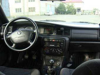 1996 Opel Vectra Pictures