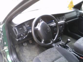 1996 Opel Vectra Pictures