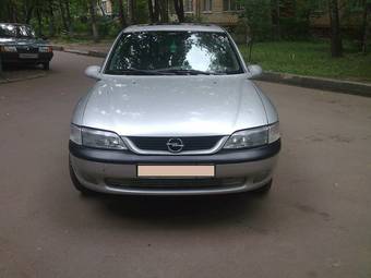 1996 Opel Vectra Pics