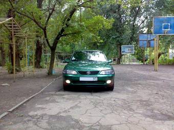 1996 Opel Vectra Pictures