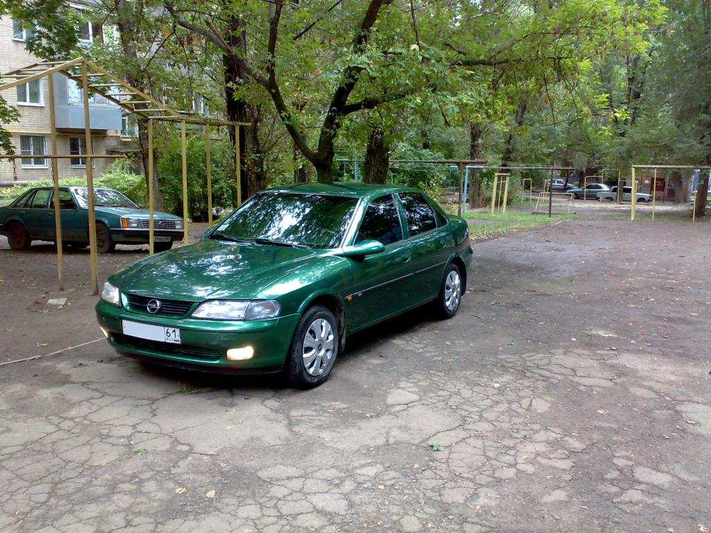 Опель вектра б 96. Opel Vectra 1996. Опель Вектра 1996 зелёный. Опель Вектра б хэтчбек 1996. Опель Вектра 1998 зеленый.