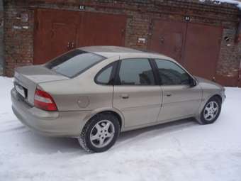1997 Opel Vectra Images