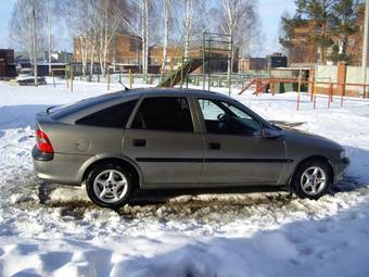 1997 Opel Vectra Images