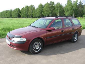 1997 Opel Vectra Pictures