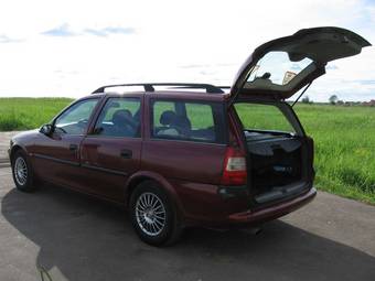 1997 Opel Vectra Photos