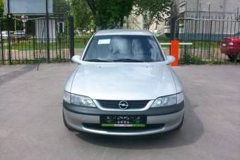 1997 Opel Vectra Pictures