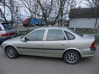 1997 Opel Vectra Photos