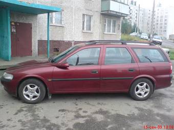 1997 Opel Vectra Photos
