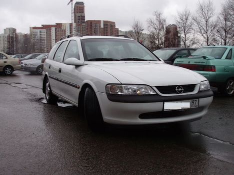 1998 Opel Vectra