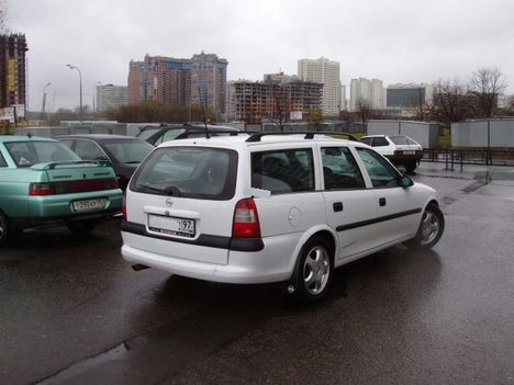 1998 Opel Vectra