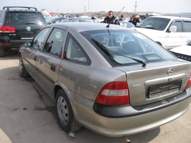 1998 Opel Vectra