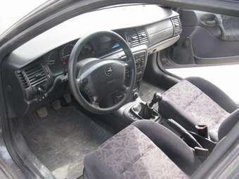 1998 Opel Vectra Pictures
