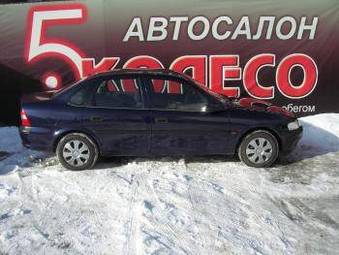 1998 Opel Vectra Pictures