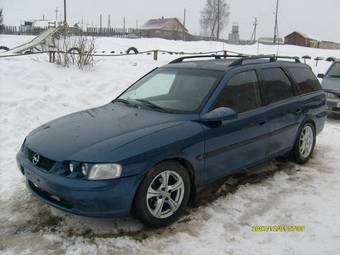 1998 Opel Vectra Pictures
