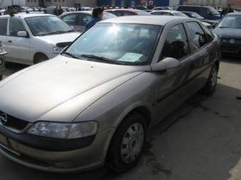 1998 Opel Vectra Pictures