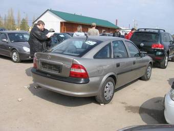 1998 Opel Vectra Wallpapers