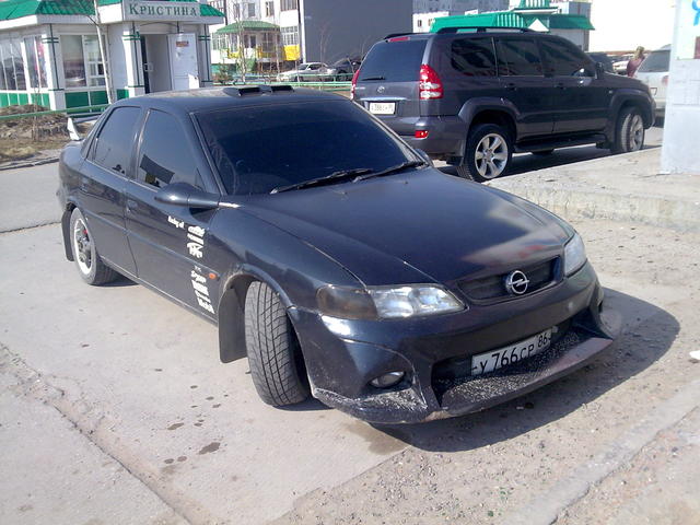 1998 Opel Vectra