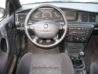 1998 Opel Vectra Photos