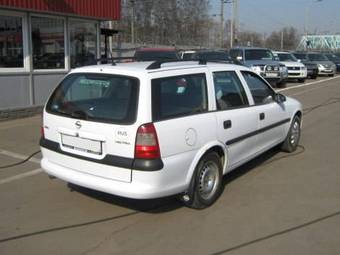 1998 Opel Vectra Pics