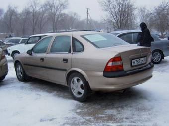 1998 Opel Vectra Pictures