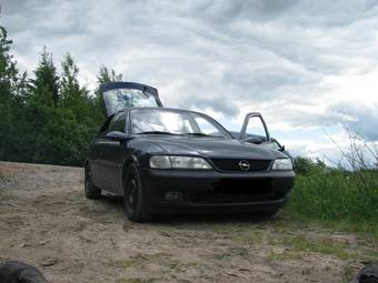 1998 Opel Vectra Pictures