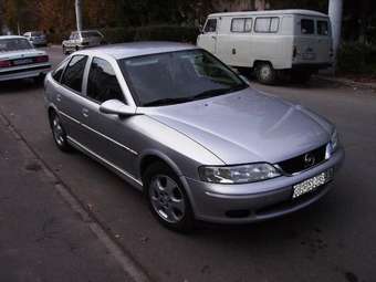 1999 Opel Vectra Pictures