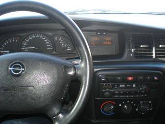 1999 Opel Vectra Pictures