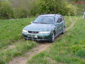 1999 Opel Vectra Photos