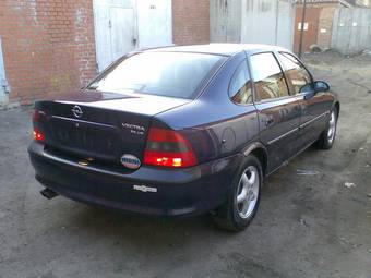 1999 Opel Vectra Photos