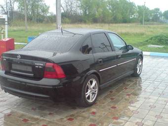 1999 Opel Vectra Photos
