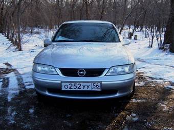 1999 Opel Vectra Photos