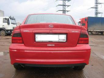 1999 Opel Vectra Pictures