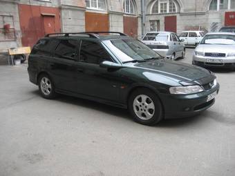 1999 Opel Vectra Pictures