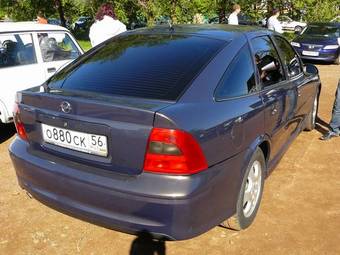 2000 Opel Vectra Pictures