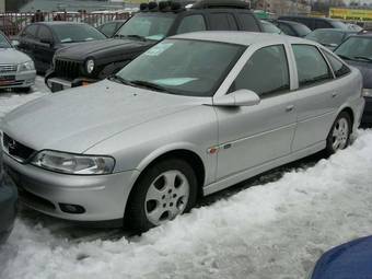 2000 Opel Vectra Pictures