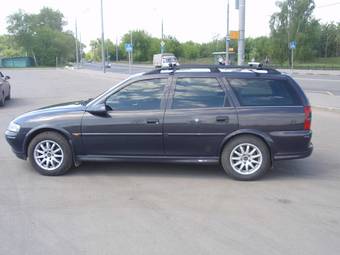 2000 Opel Vectra Photos