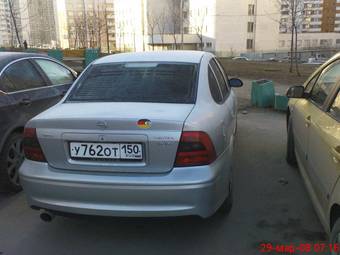 2000 Opel Vectra Photos