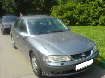 2001 Opel Vectra Pictures