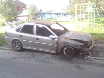 2001 Opel Vectra Pictures