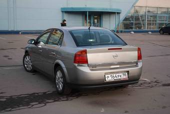 2002 Opel Vectra Photos