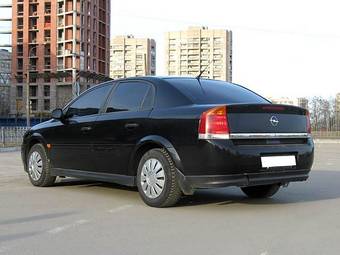 2003 Opel Vectra Photos