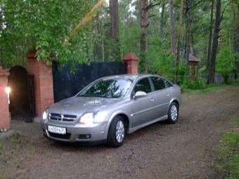 2003 Opel Vectra Photos